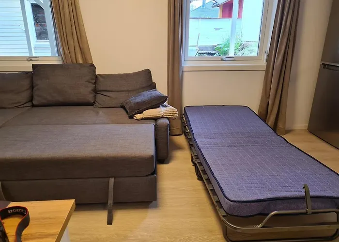 Апартаменты Apartment, 1 Bedrom, High Standard, Right By Airport, With Bed Linen