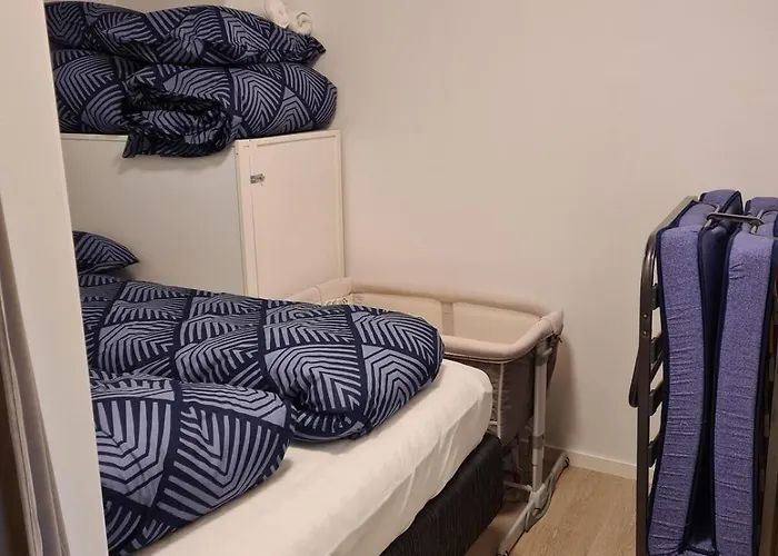 Apartment, 1 Bedrom, High Standard, Right By Airport, With Bed Linen * Берген