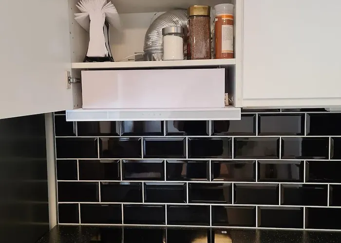 Apartment, 1 Bedrom, High Standard, Right By Airport, With Bed Linen * Bergen